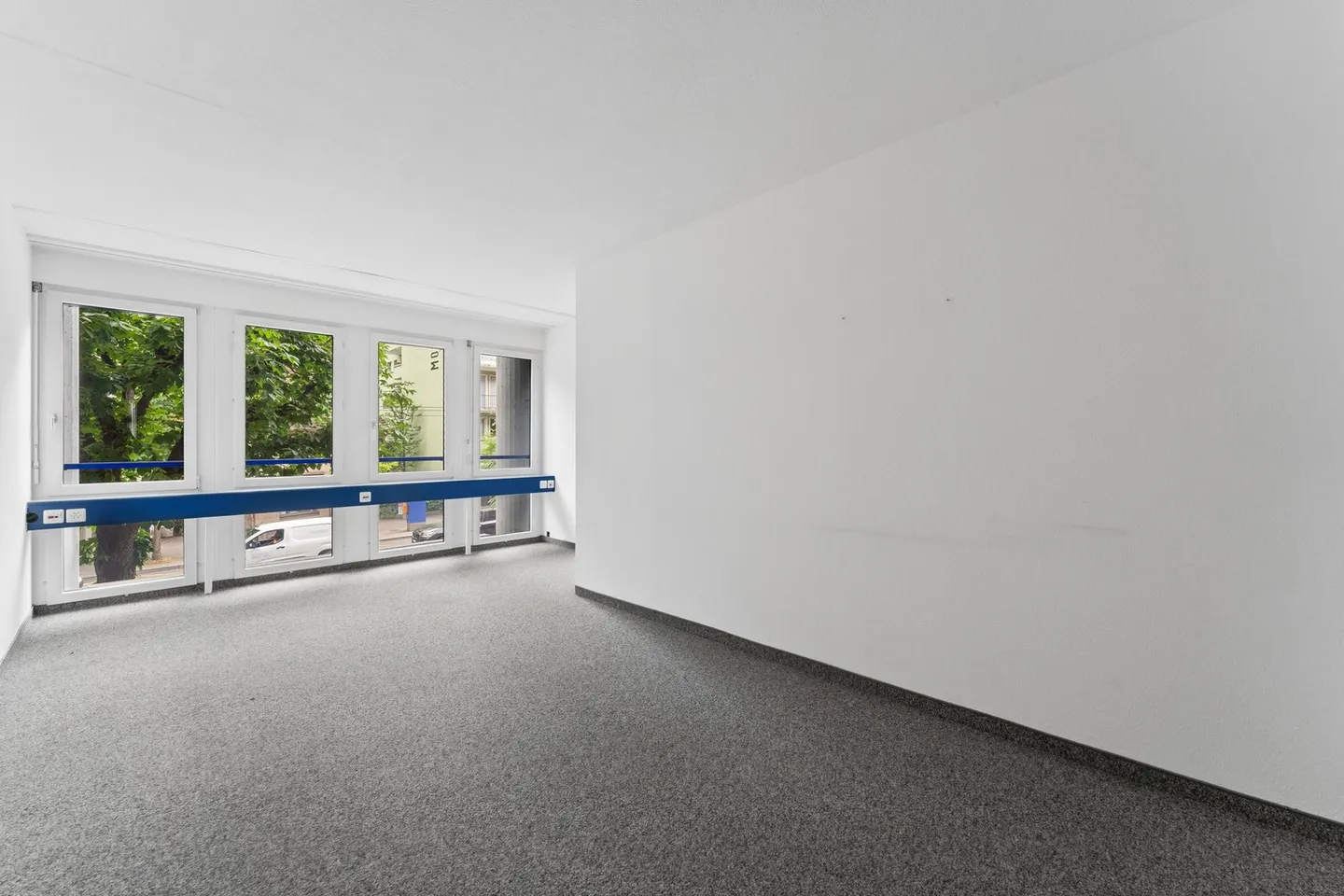 Vielseitige Gewerbe- und Büroflächen an gut sichtbarer Lage - Foto 12 di 13