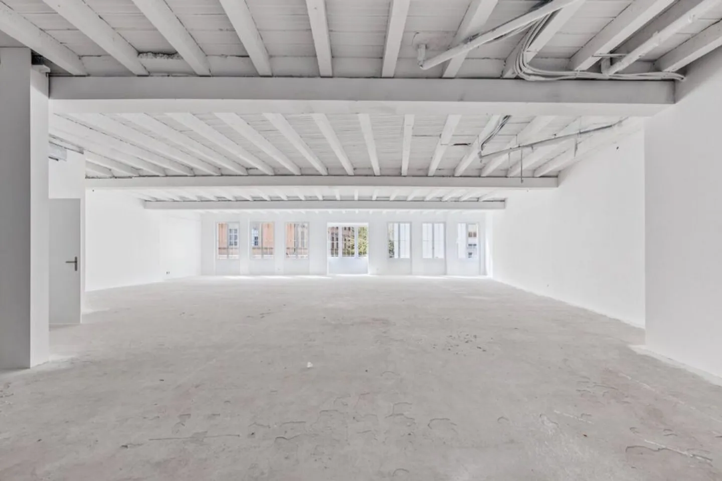 Office/Practice Rooms in Prime Location in Schaffhausen - Photo 2 of 6