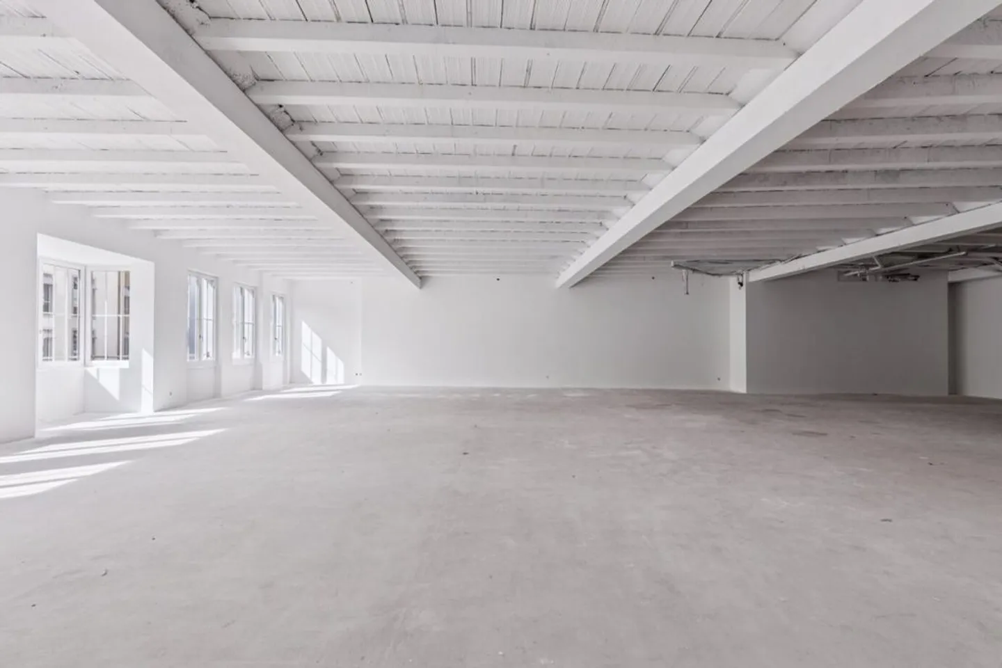 Office/Practice Rooms in Prime Location in Schaffhausen - Photo 4 of 6