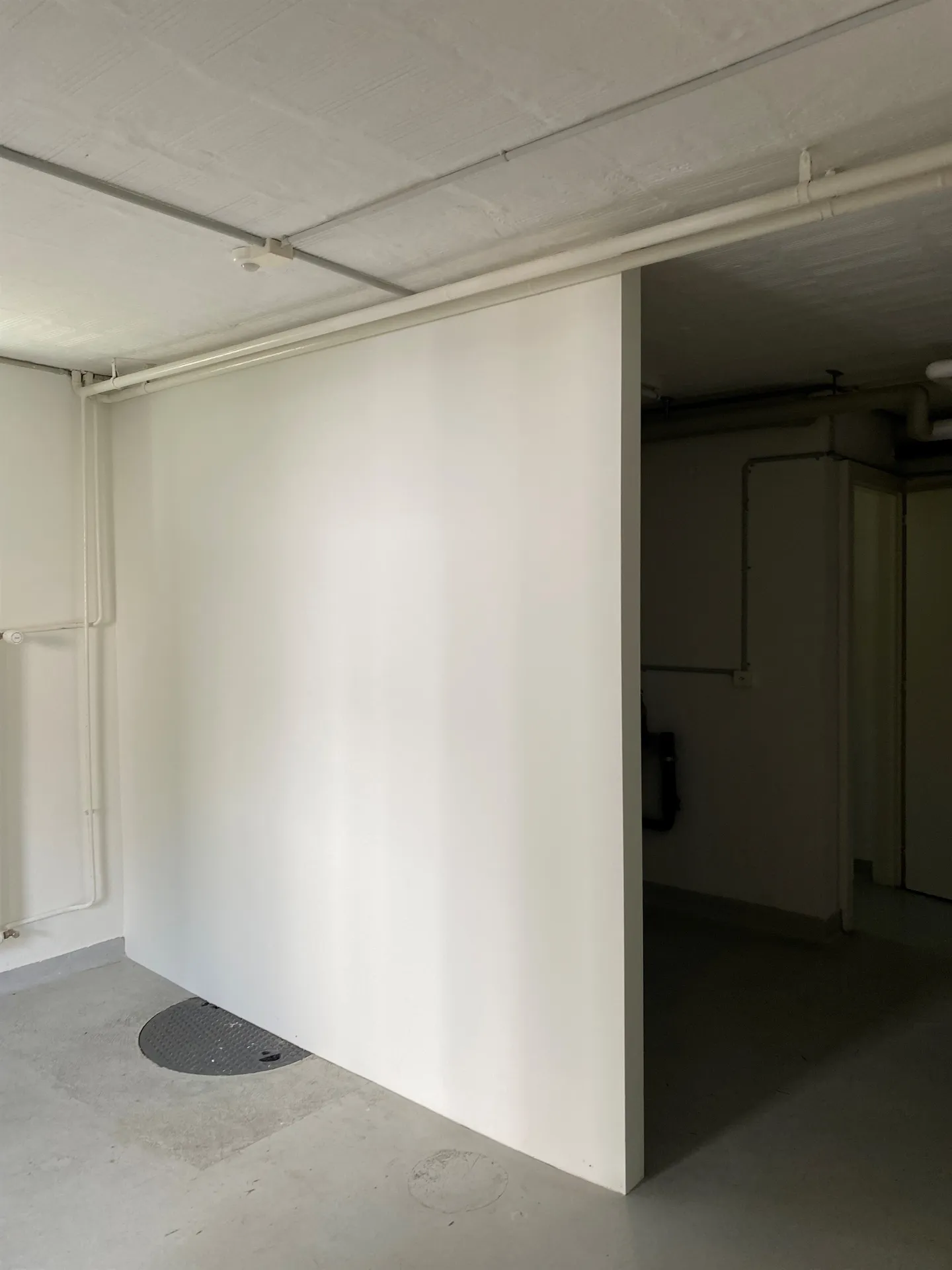 Central, busy location for quiet business - Photo 2 of 10
