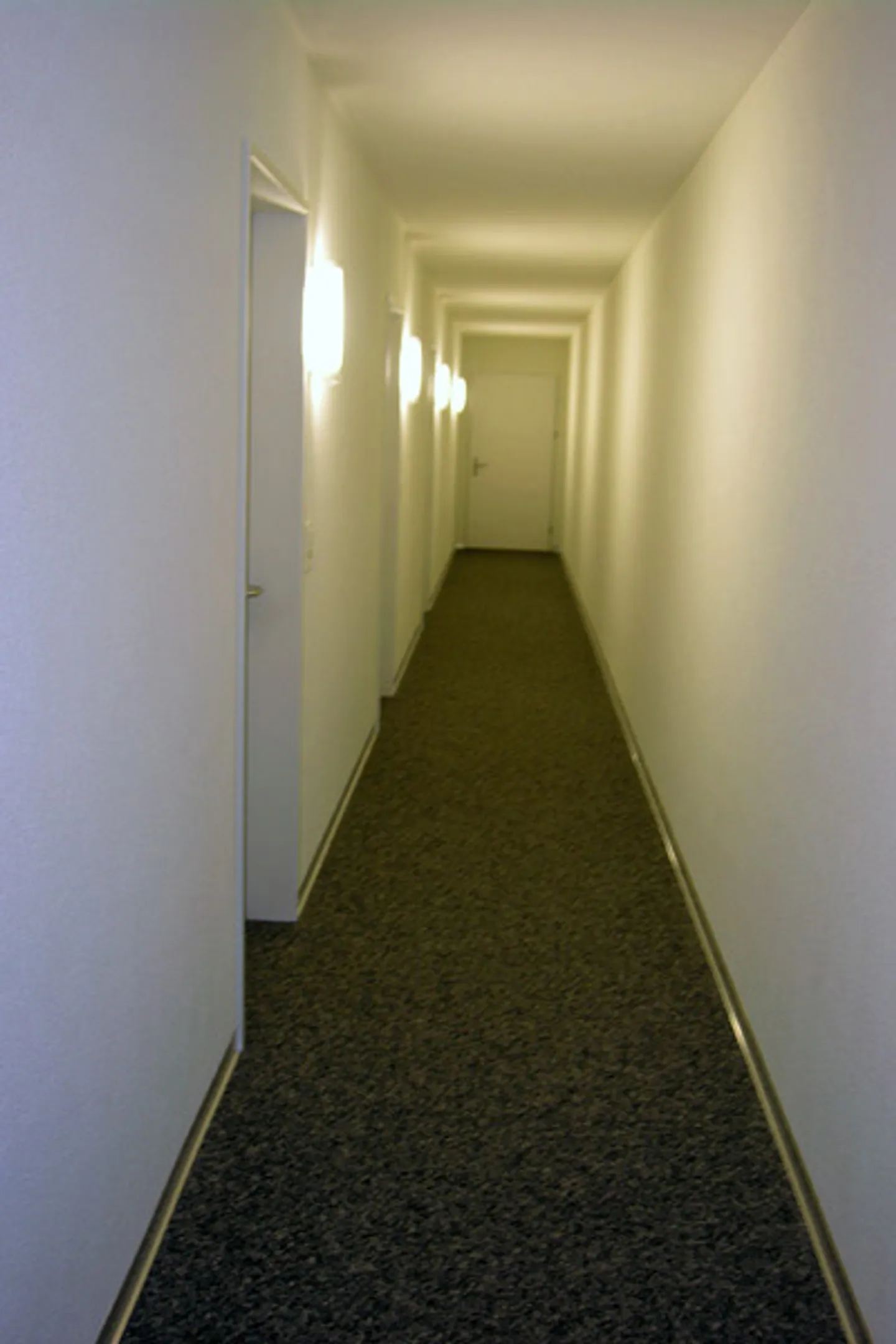 SMALL but FINE - Your new workplace in the heart of Pfäffikon SZ - Photo 4 of 4