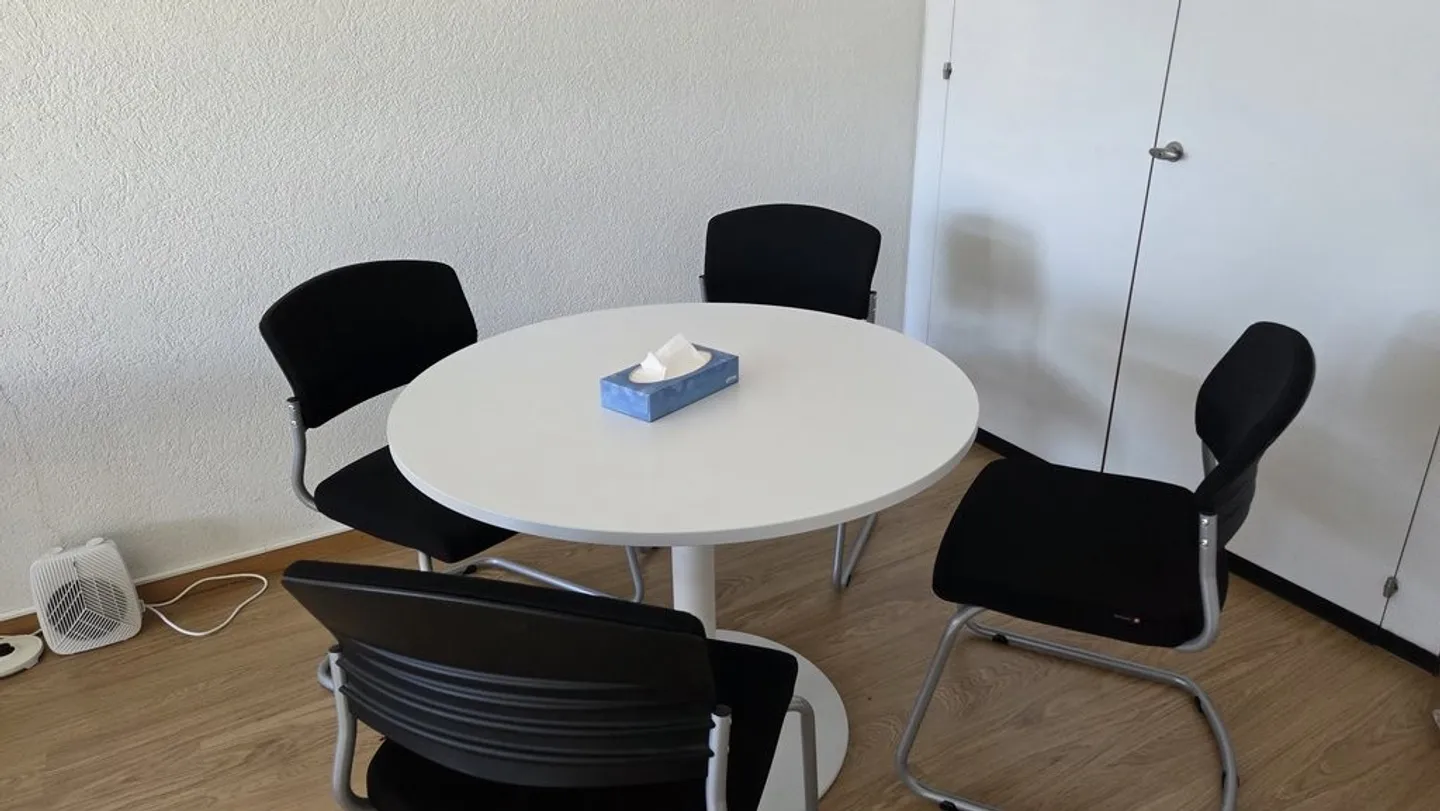 Office in the city center near the train station - Photo 8 of 8