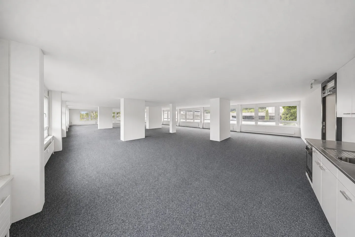 Modernes Büro nahe Bern - Foto 2 von 5