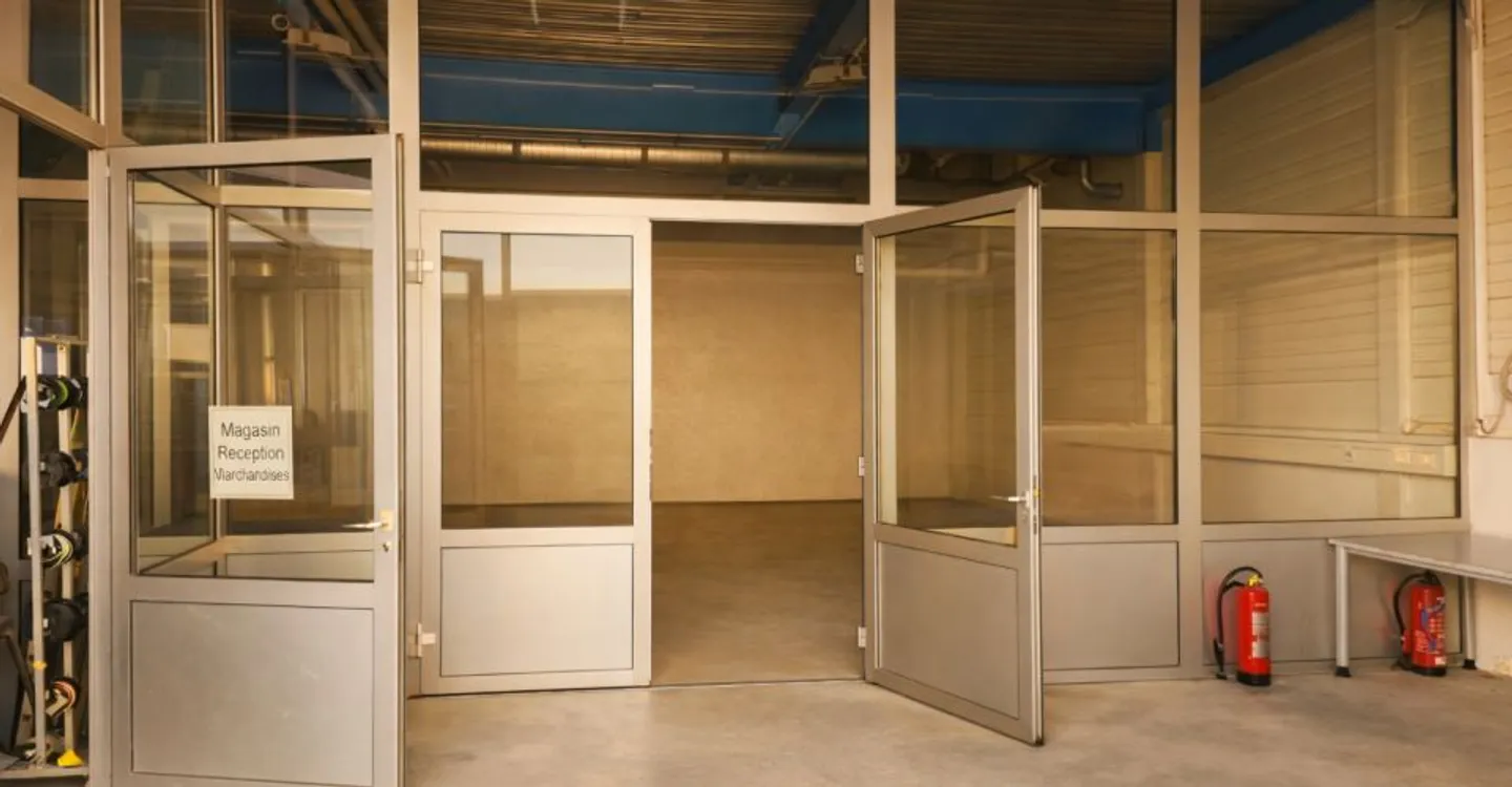 Commerce - Photo 4 of 5