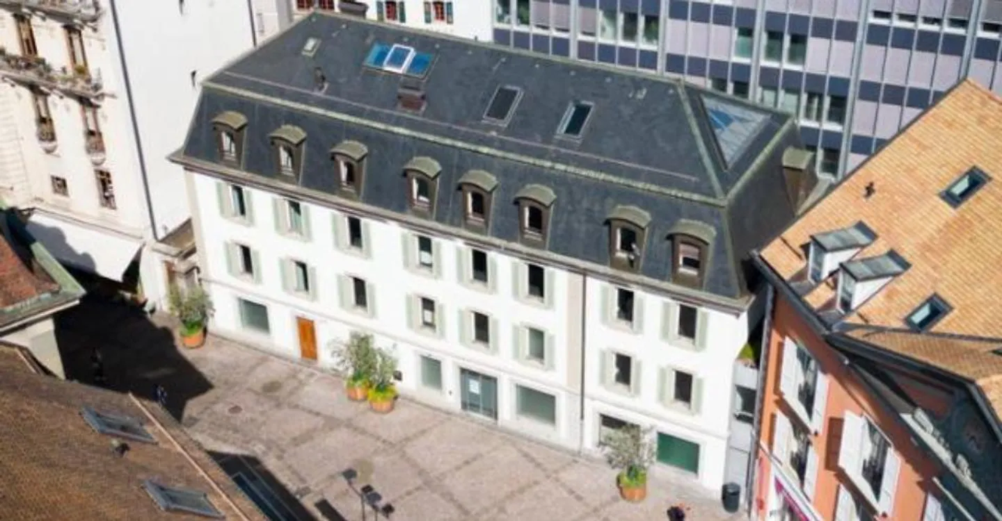 Edificio a uso misto - Foto 2 di 7