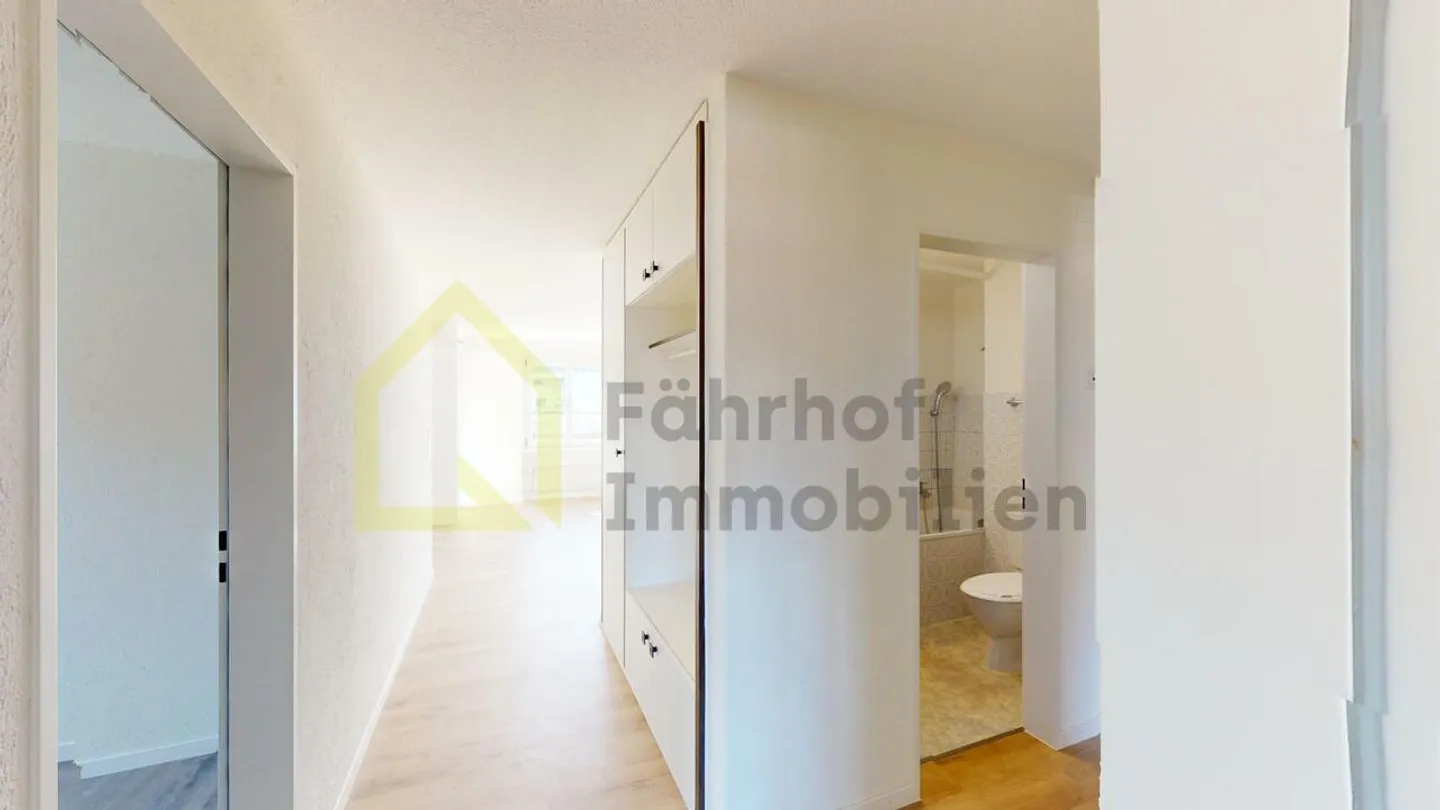 Modern 4.5-Room Apartment - Photo 8 of 13