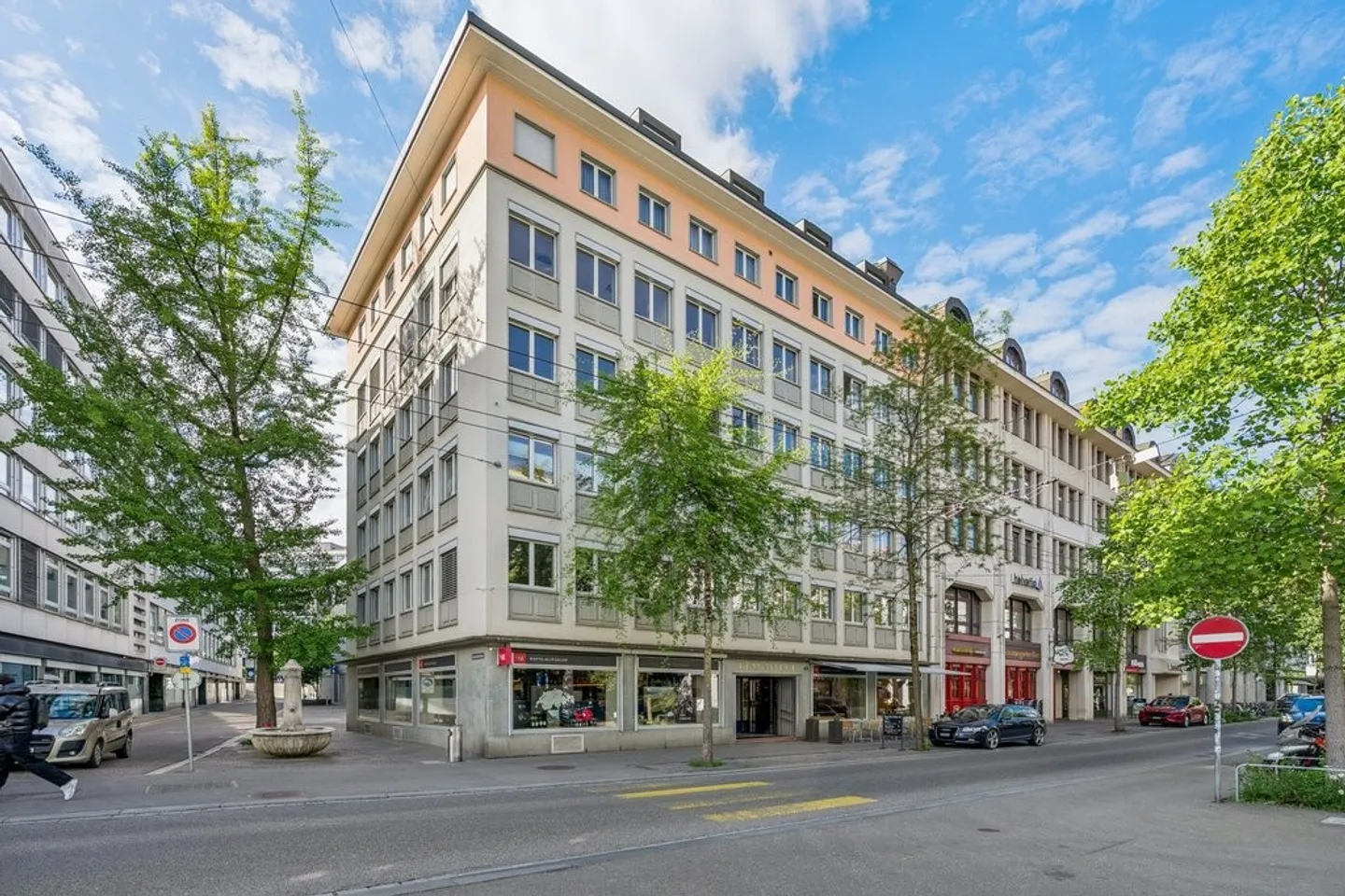Attractive office space in the heart of St. Gallen - Photo 1 of 10