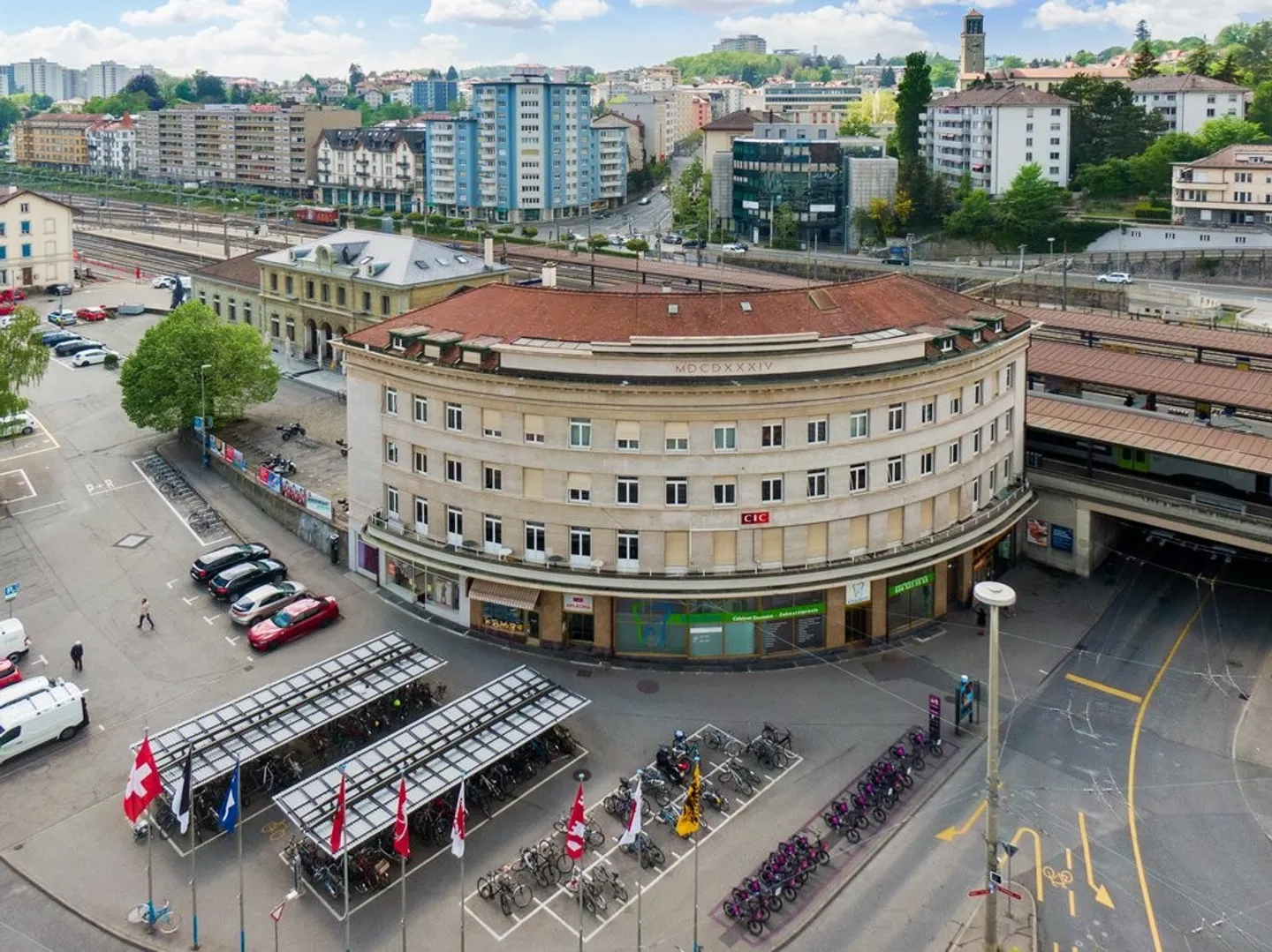 Surface commercial à la Gare de Fribourg - Photo 1 sur 8