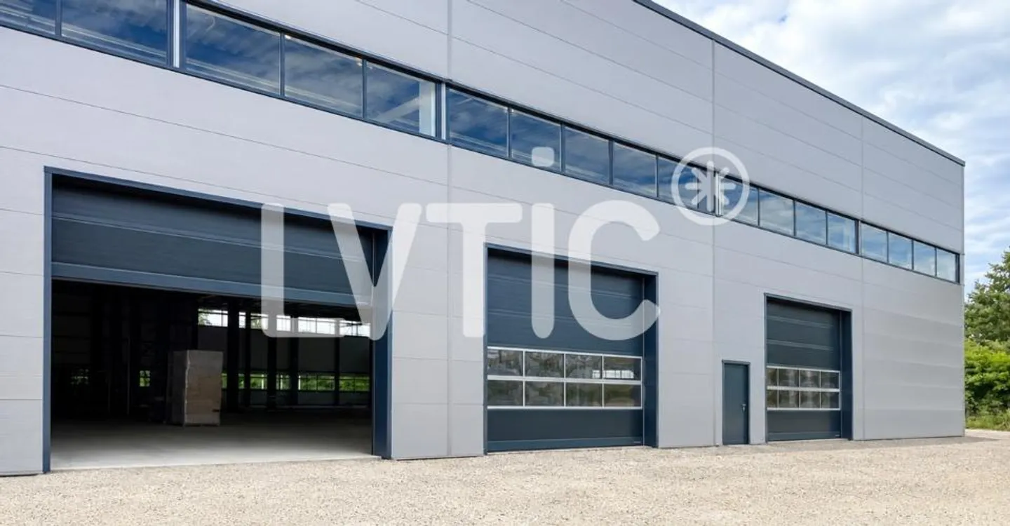 Halle industrielle et bureaux - Photo 13 sur 13