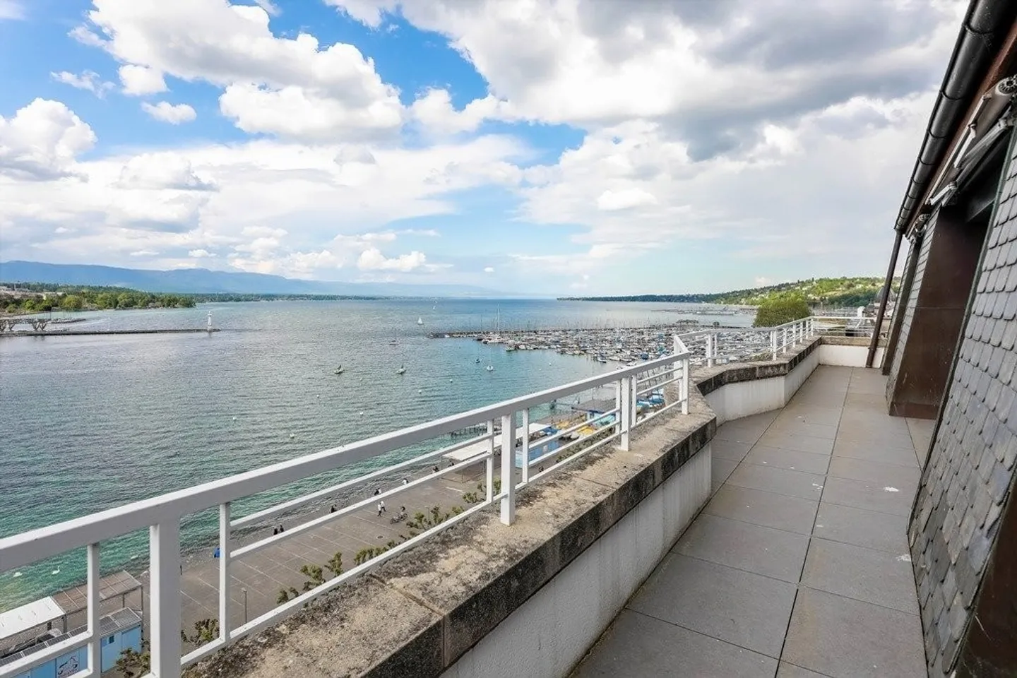 Magnifici uffici con vista sul lago! - Foto 11 di 12