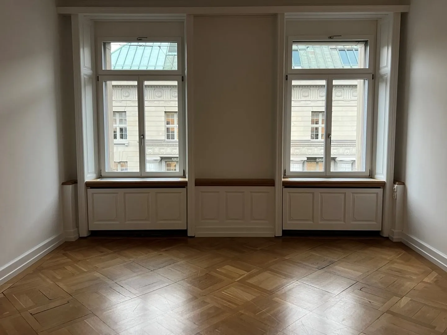 Spazio ufficio attraente nel cuore della Bahnhofstrasse! - Foto 3 di 10