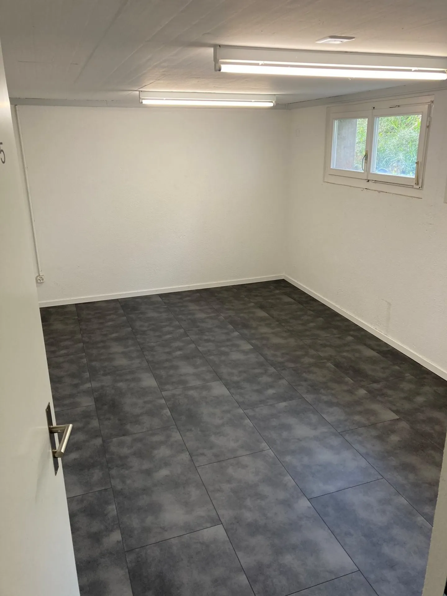 Bastelräume à 12 / 21 m² - Foto 2 di 3