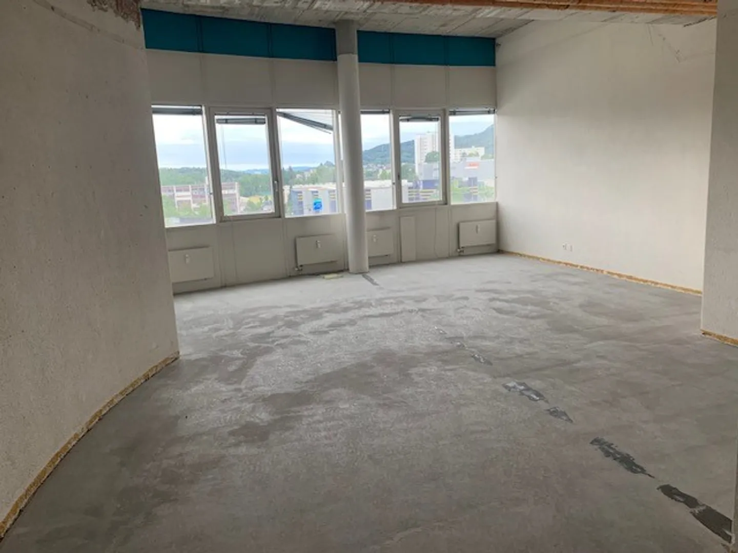 Your new workplace at a lofty height - Photo 8 of 8