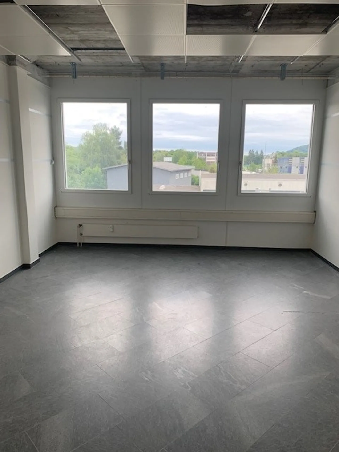 Modernes Büro in Neuenhof - Foto 5 von 7