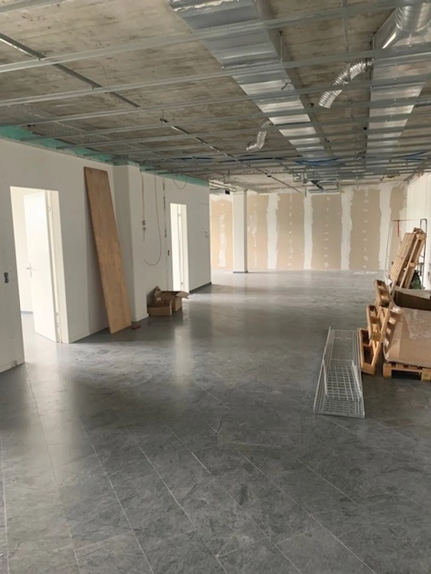 Modernes Büro in Neuenhof - Foto 7 von 7