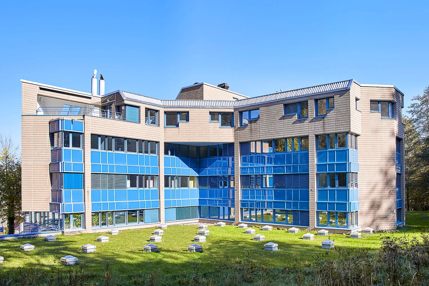 Votre nouveau lieu de travail dans une propriété bien entretenue sur la Bönirainstrasse à Thalwil - Photo 3 sur 11