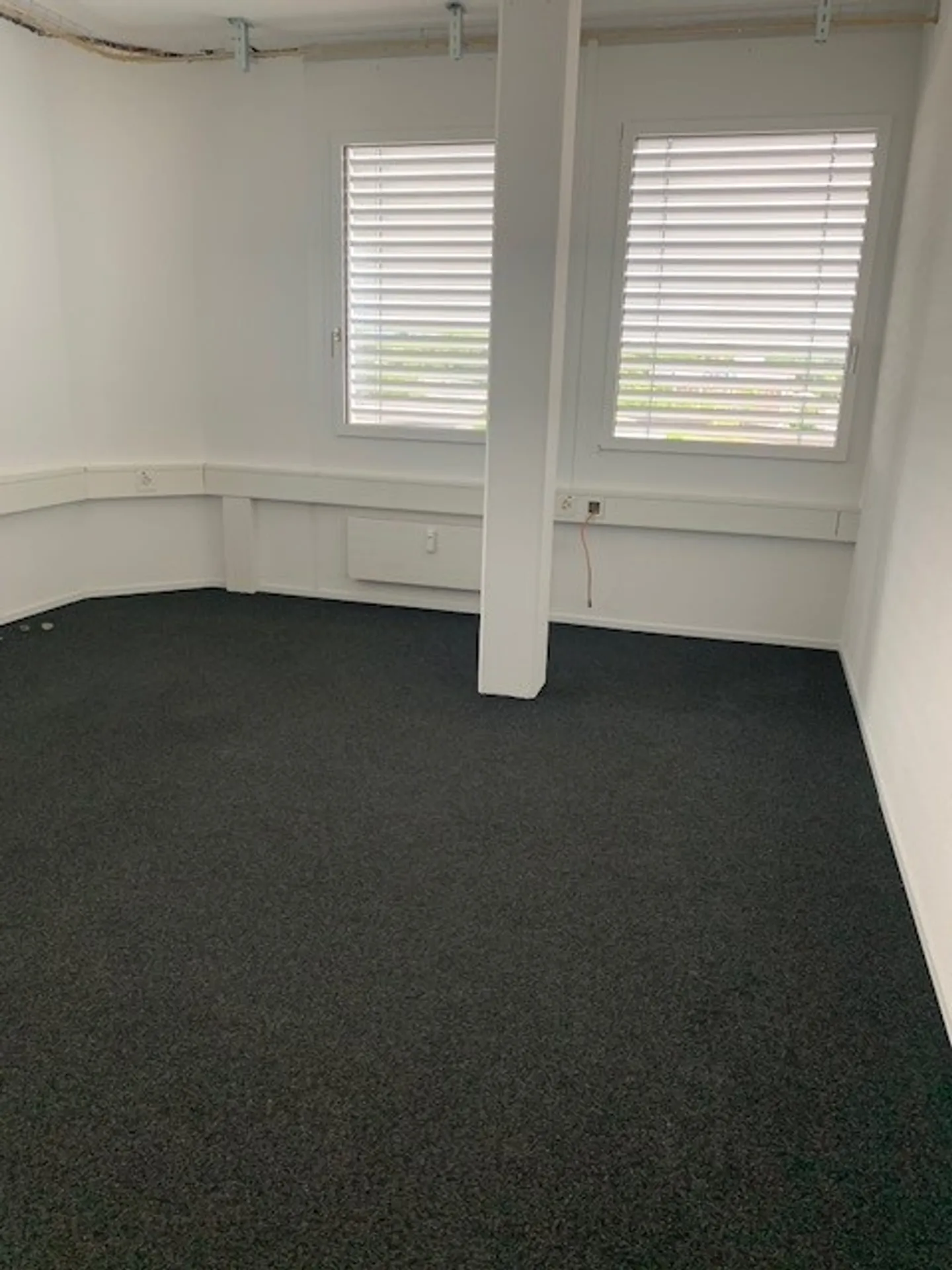 Ideal commercial space on the 3rd floor - Photo 11 of 11