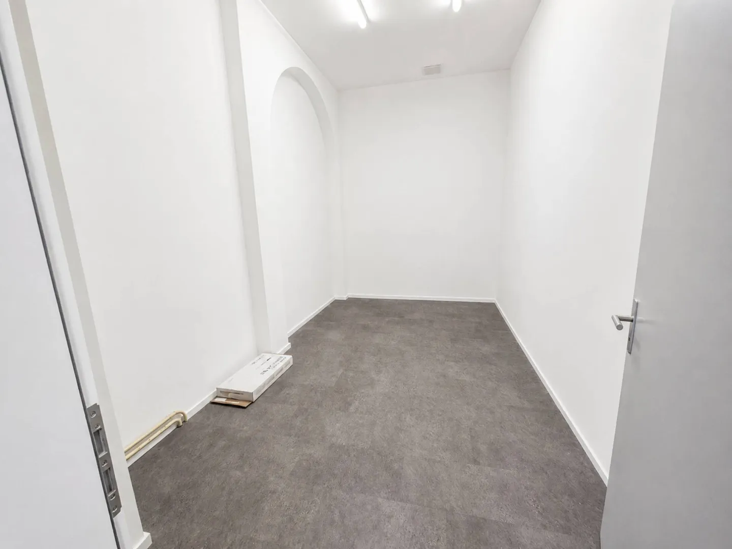 Spazio commerciale attraente alla stazione di Wald ZH - Foto 2 di 5
