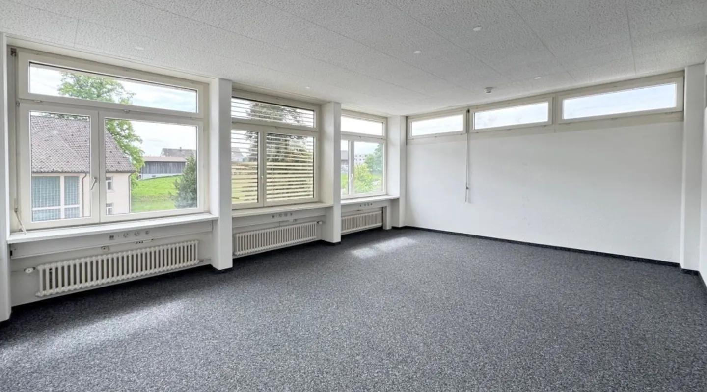 Bright Office Space - Photo 2 of 5