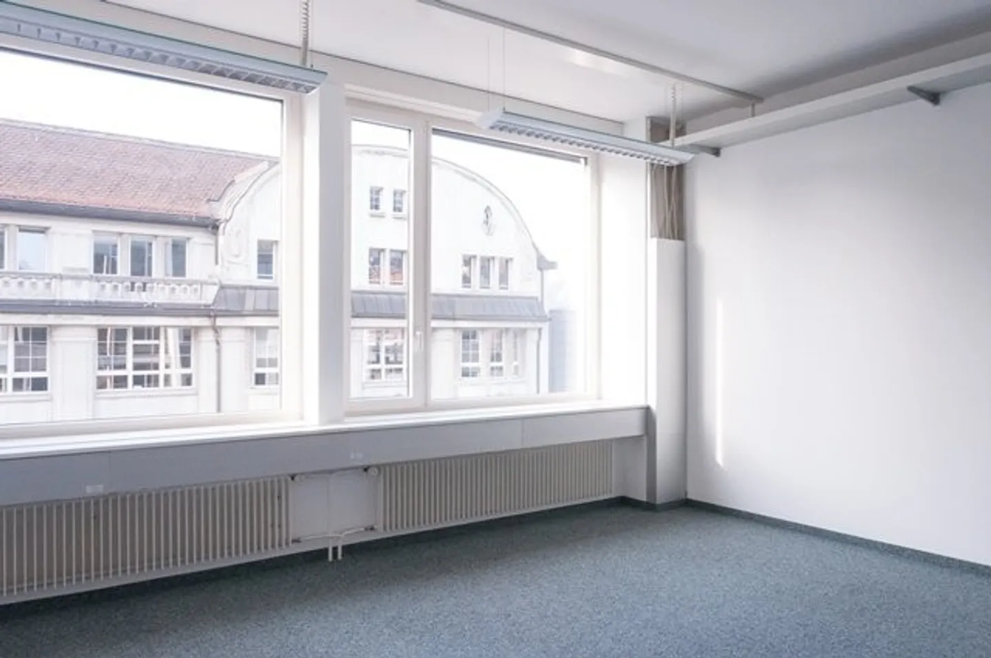 Your new workplace in a central location! - Photo 2 of 11