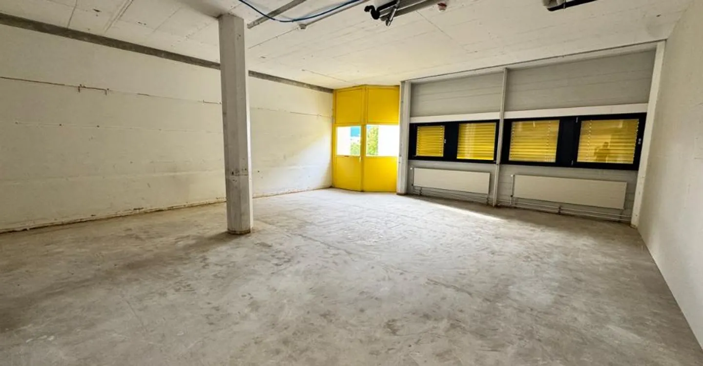 Fabbrica - Foto 1 di 8
