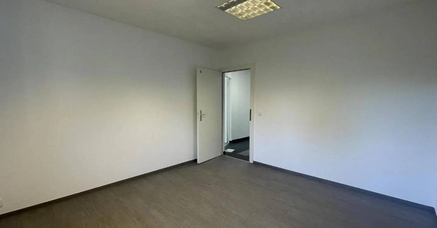 Büro - Foto 2 von 7