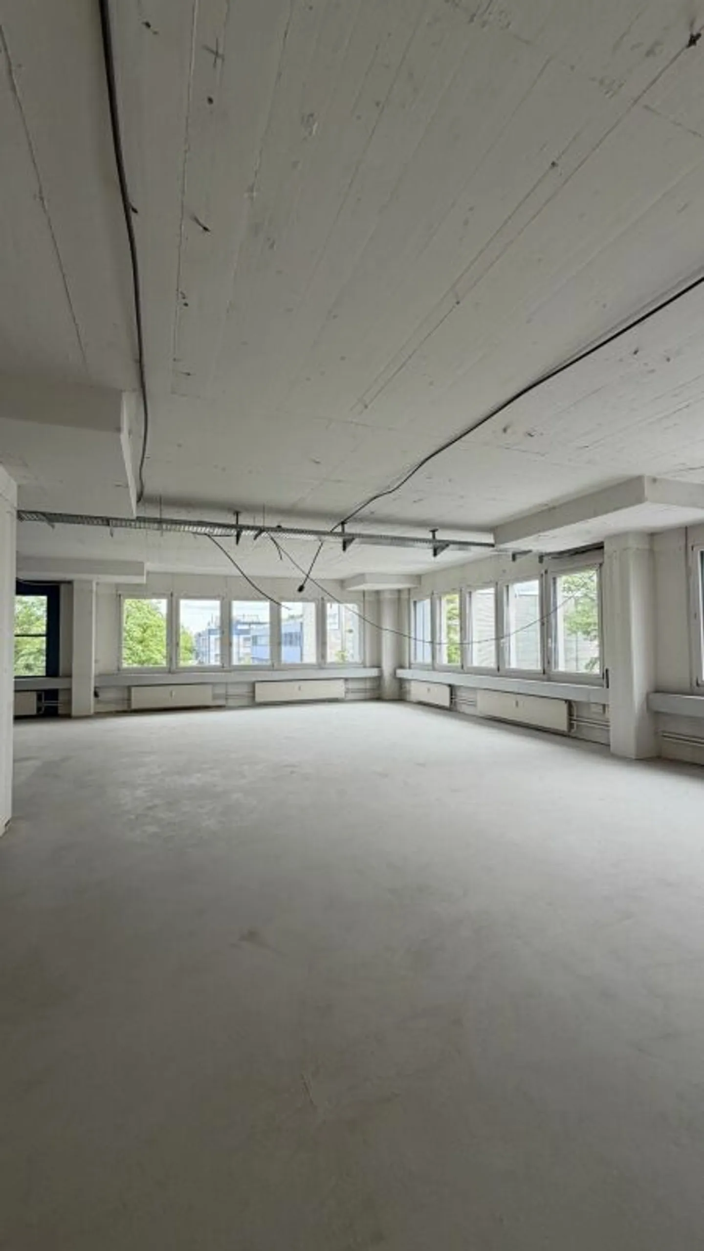Espace de stockage au 1er étage avec accès par ascenseur à marchandises à louer - Photo 4 sur 4