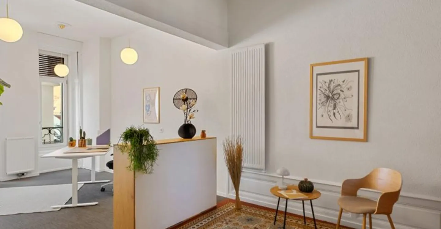 Bureau de caractère Art Nouveau - Photo 4 sur 10