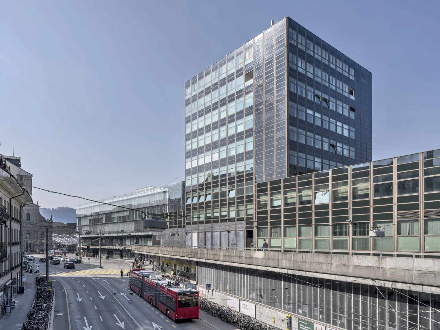Spazio ufficio arredato alla stazione SBB di Berna - Foto 2 di 2