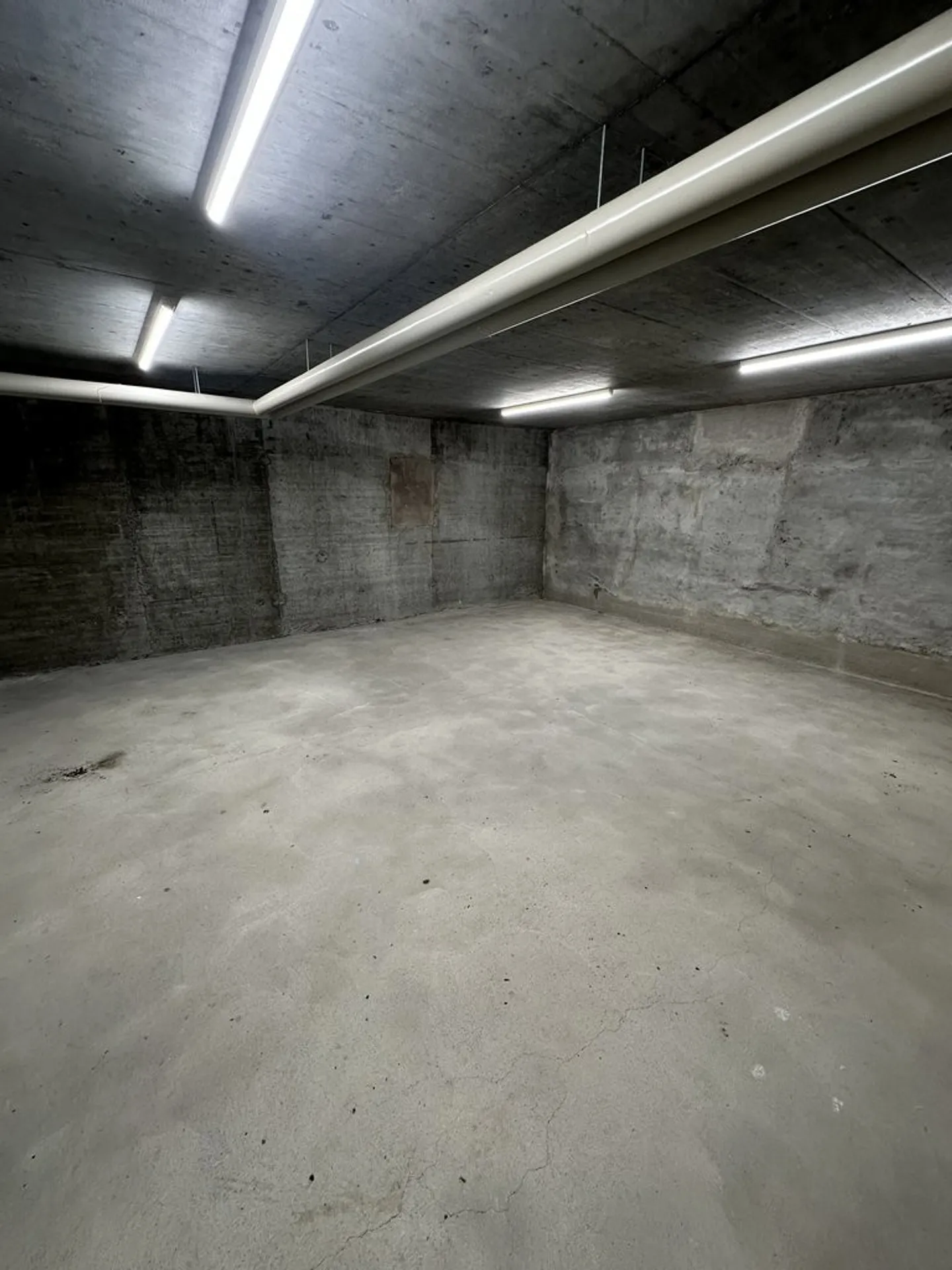Espace de stockage spacieux dans un emplacement privilégié - Photo 5 sur 9