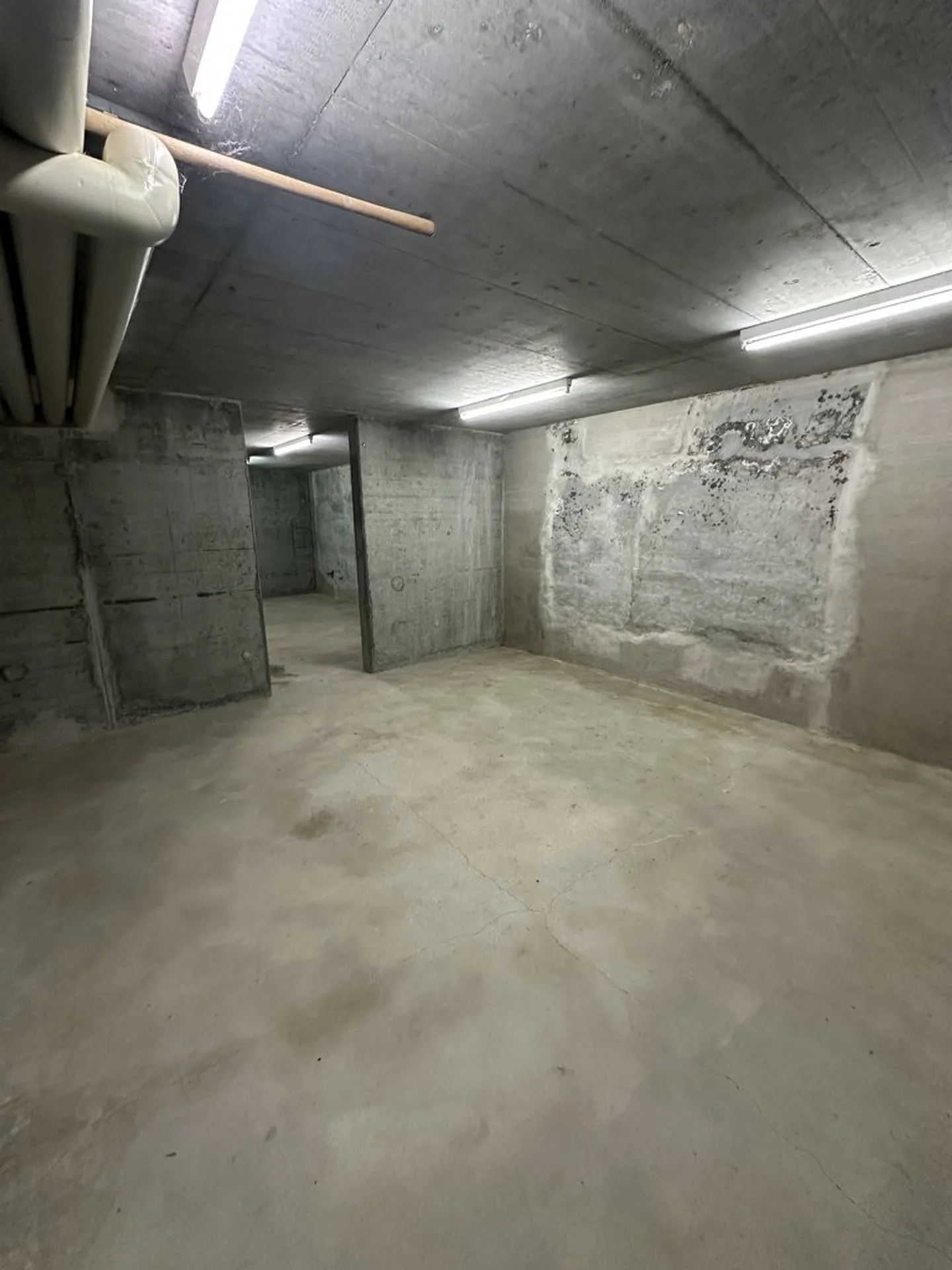 Espace de stockage spacieux dans un emplacement privilégié - Photo 6 sur 9