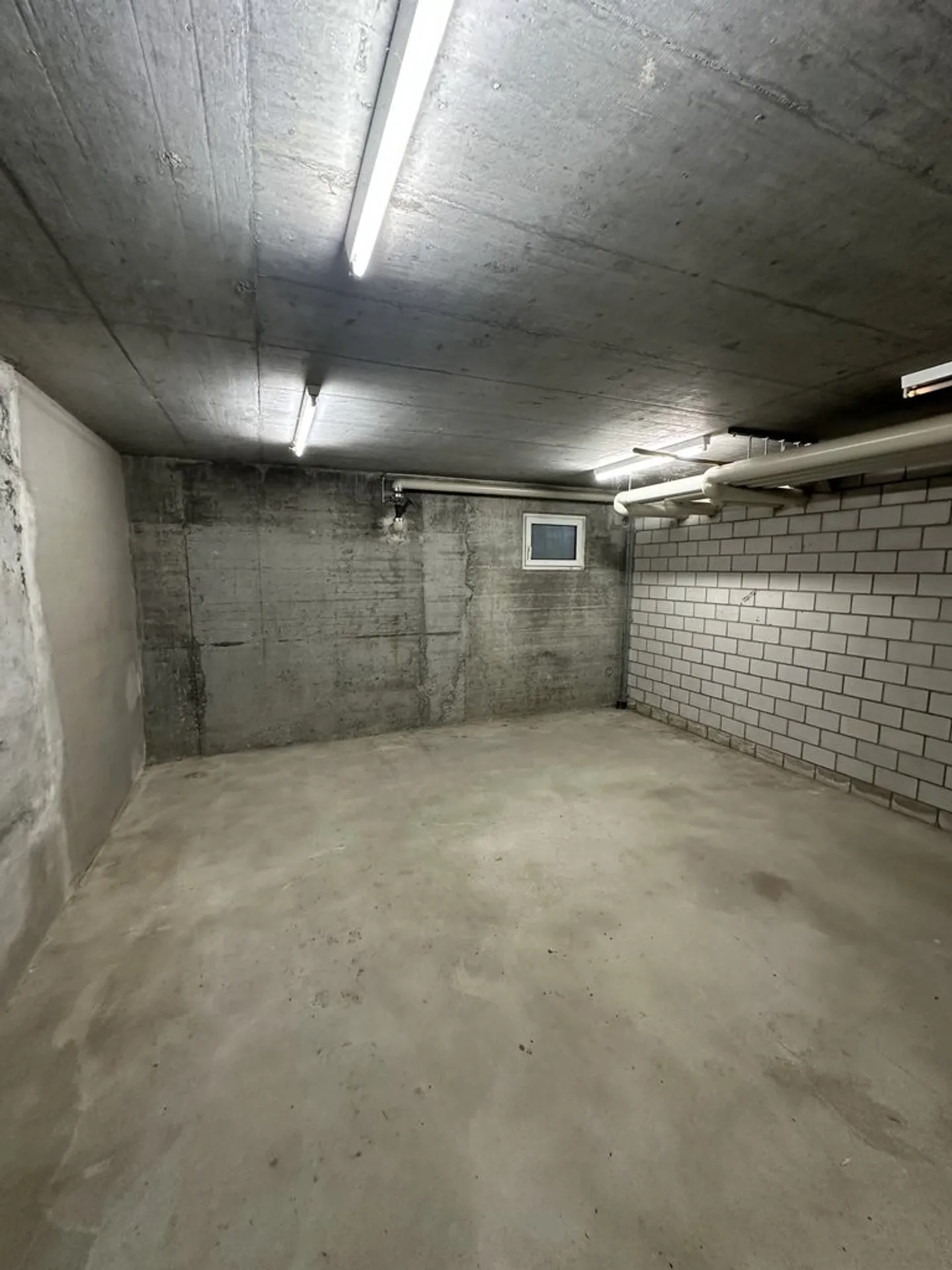 Espace de stockage spacieux dans un emplacement privilégié - Photo 9 sur 9