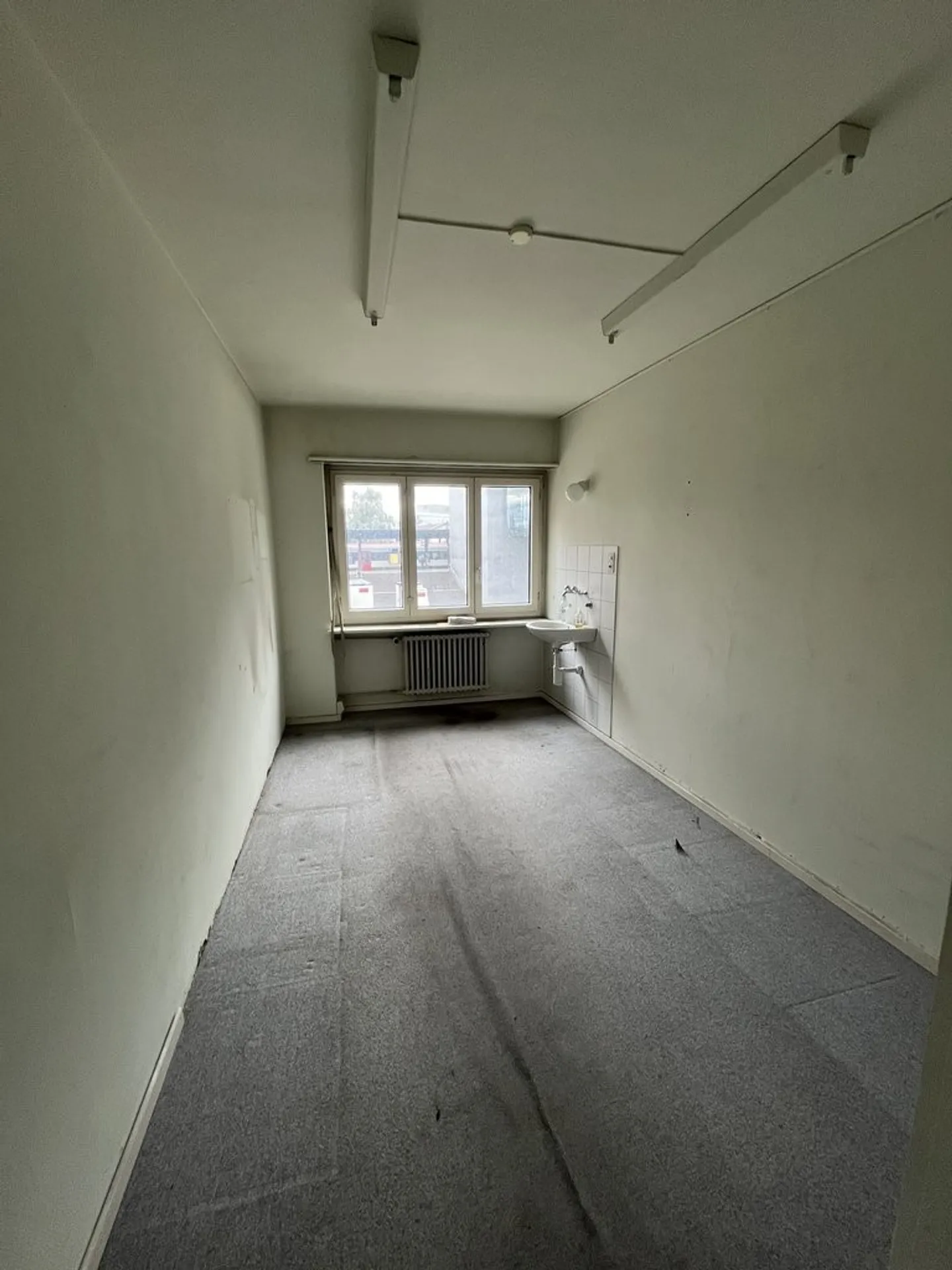 Office for Self-Realization, Limited until 28.02.2026 - Photo 7 of 9