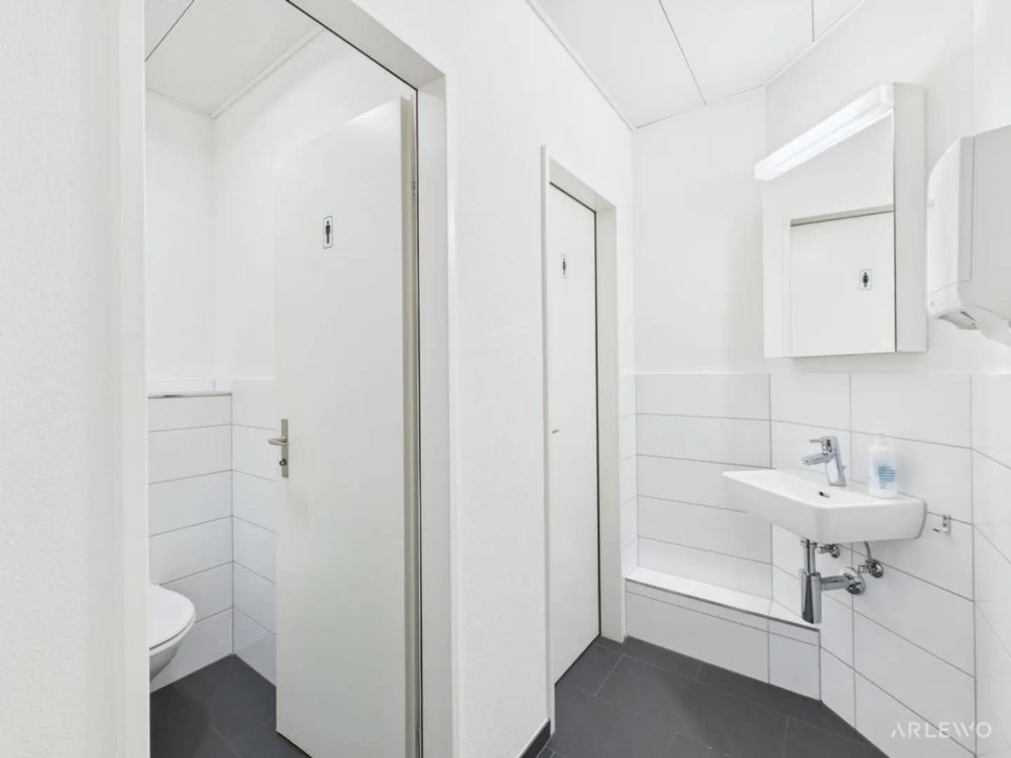Flexible office or practice space in the heart of Lucerne's old town - Photo 8 of 10