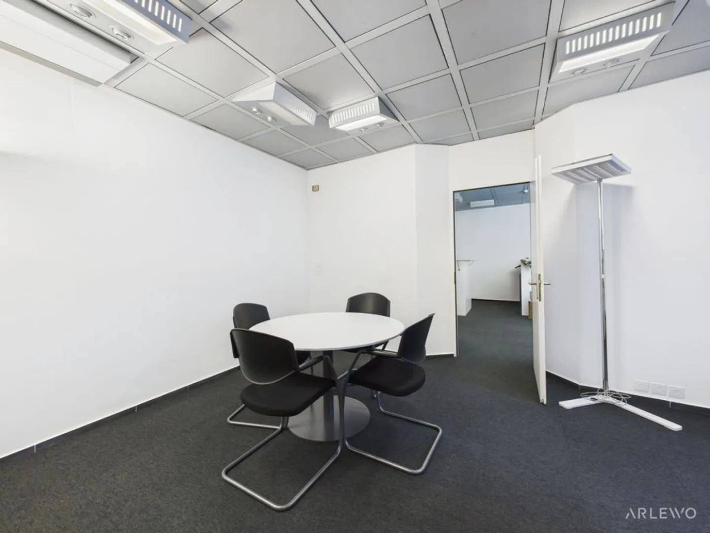 Flexible office or practice space in the heart of Lucerne's old town - Photo 5 of 10