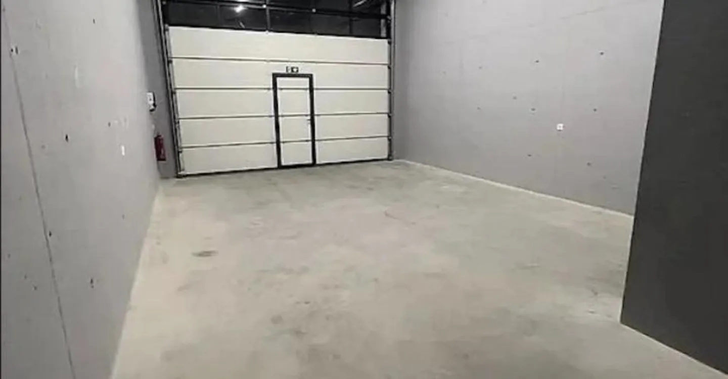 Commercial 1 room - Photo 4 of 7