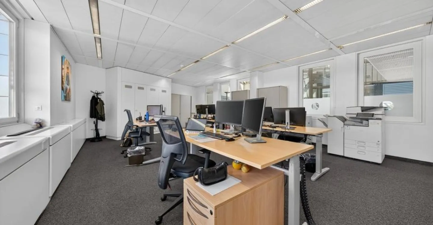 Office - Photo 2 of 10