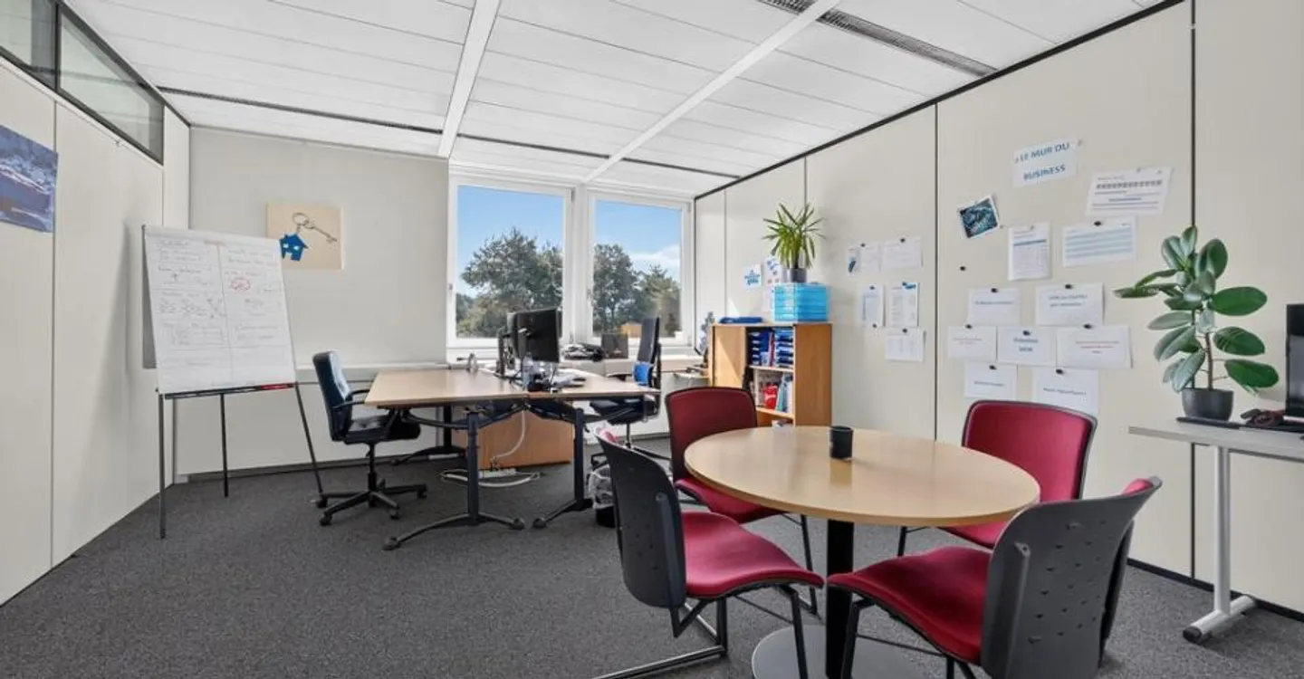 Office - Photo 6 of 10