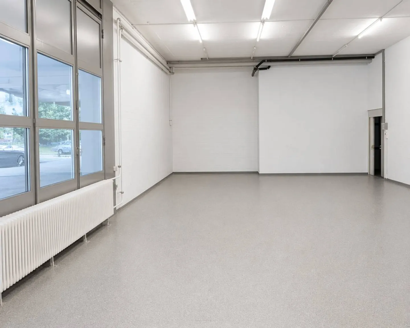 Commercial Building Bernstrasse Dietikon - Photo 3 of 6