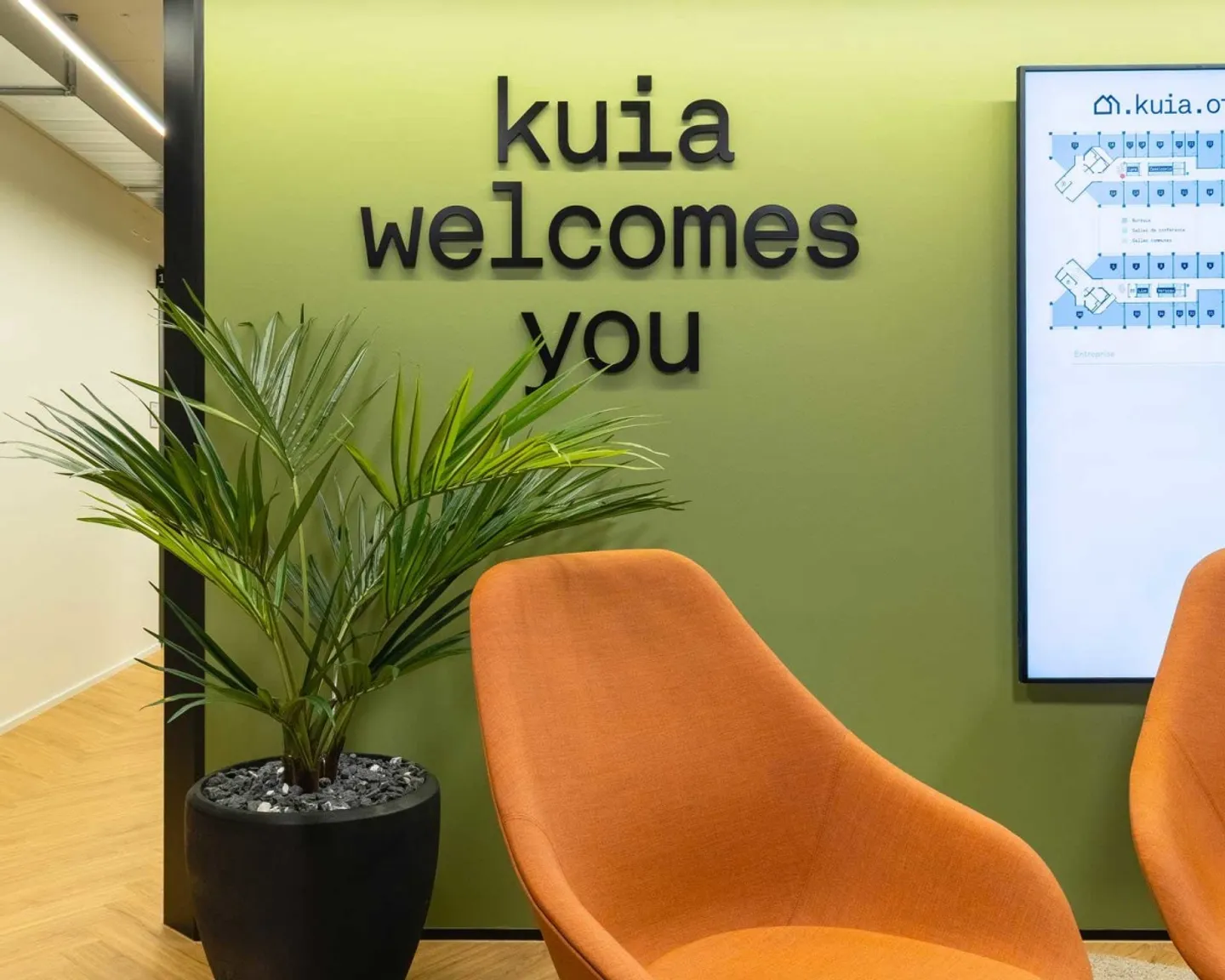 36 new premium offices from 17 m² in Neuchâtel - Photo 3 of 13