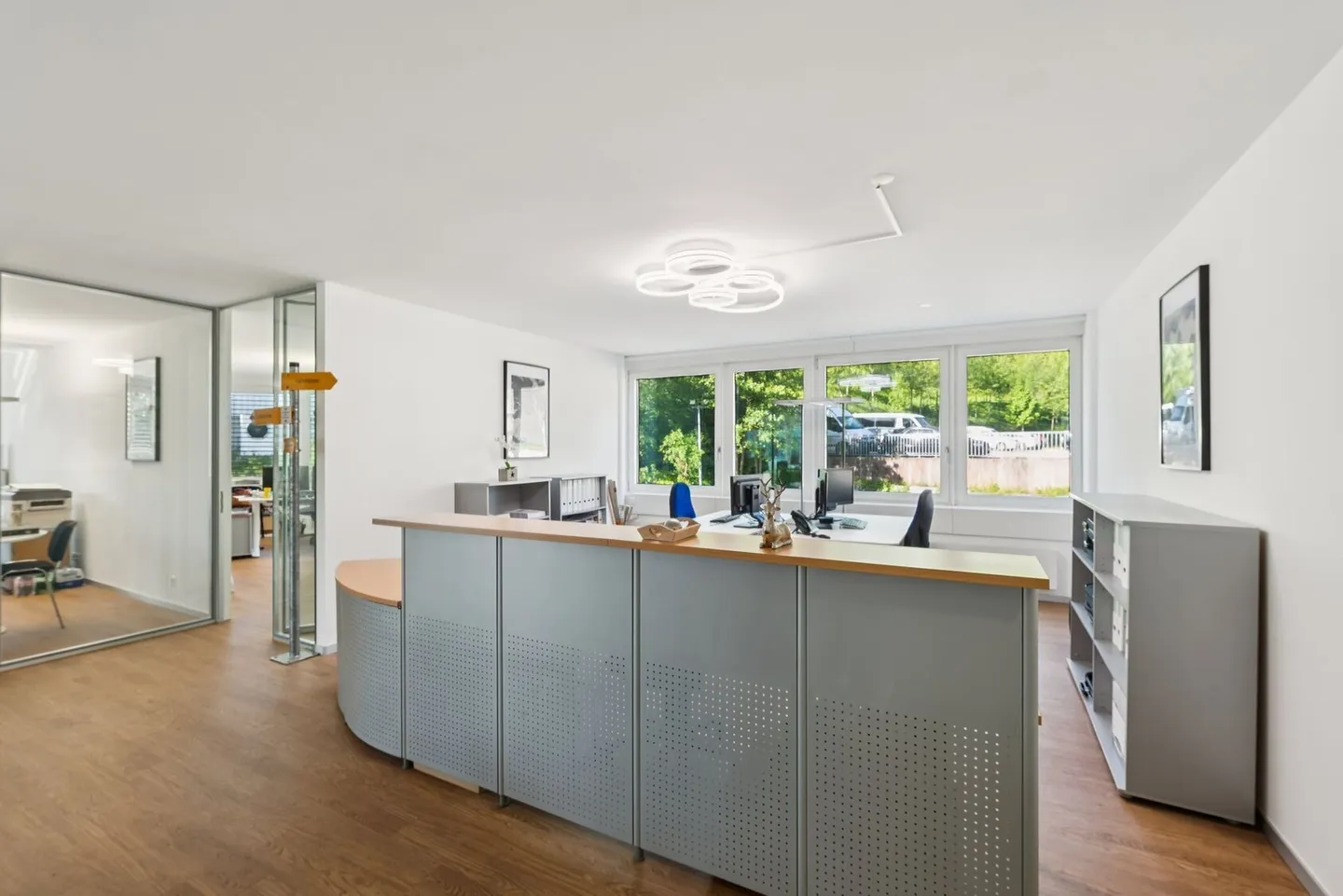 Accessible & uncomplicated access - Photo 3 of 13