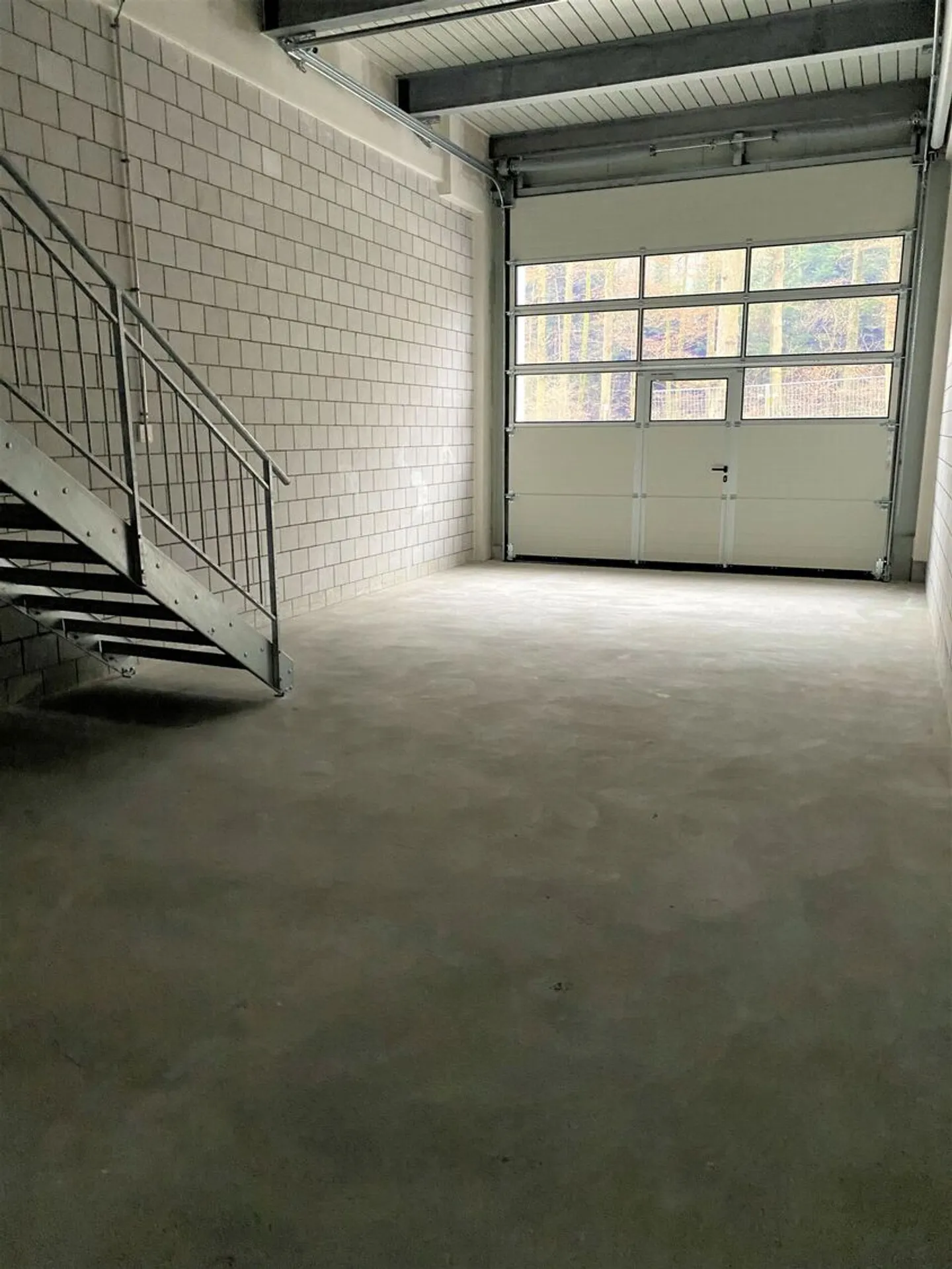 Gwärbbox - Workshop & Office Combined! - Photo 2 of 3