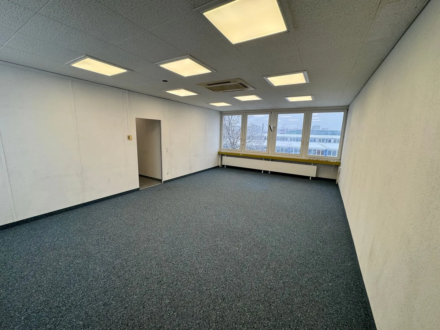 Geräumige Büro- und Gewerbefläche in Weinfelden zu vermieten - Photo 4 of 7