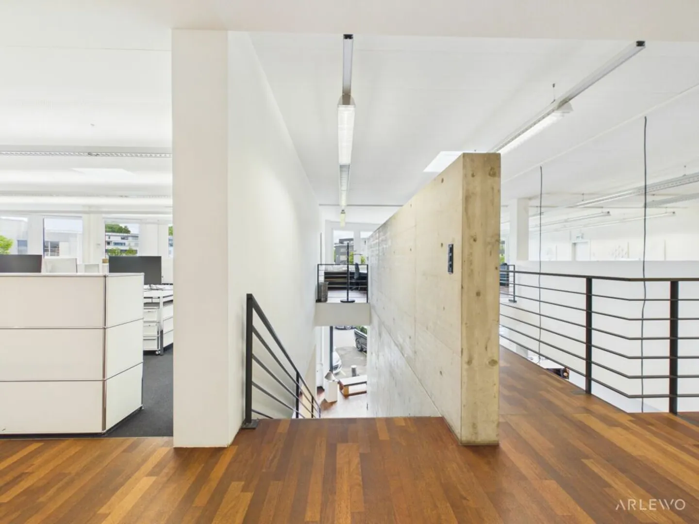 Your new business location: Modern offices in Steinhausen - Photo 2 of 10