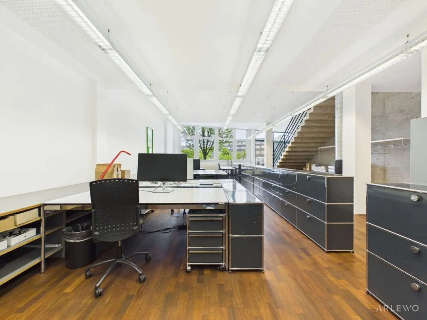 Modern Work Environments for Innovative Companies - Photo 9 of 13