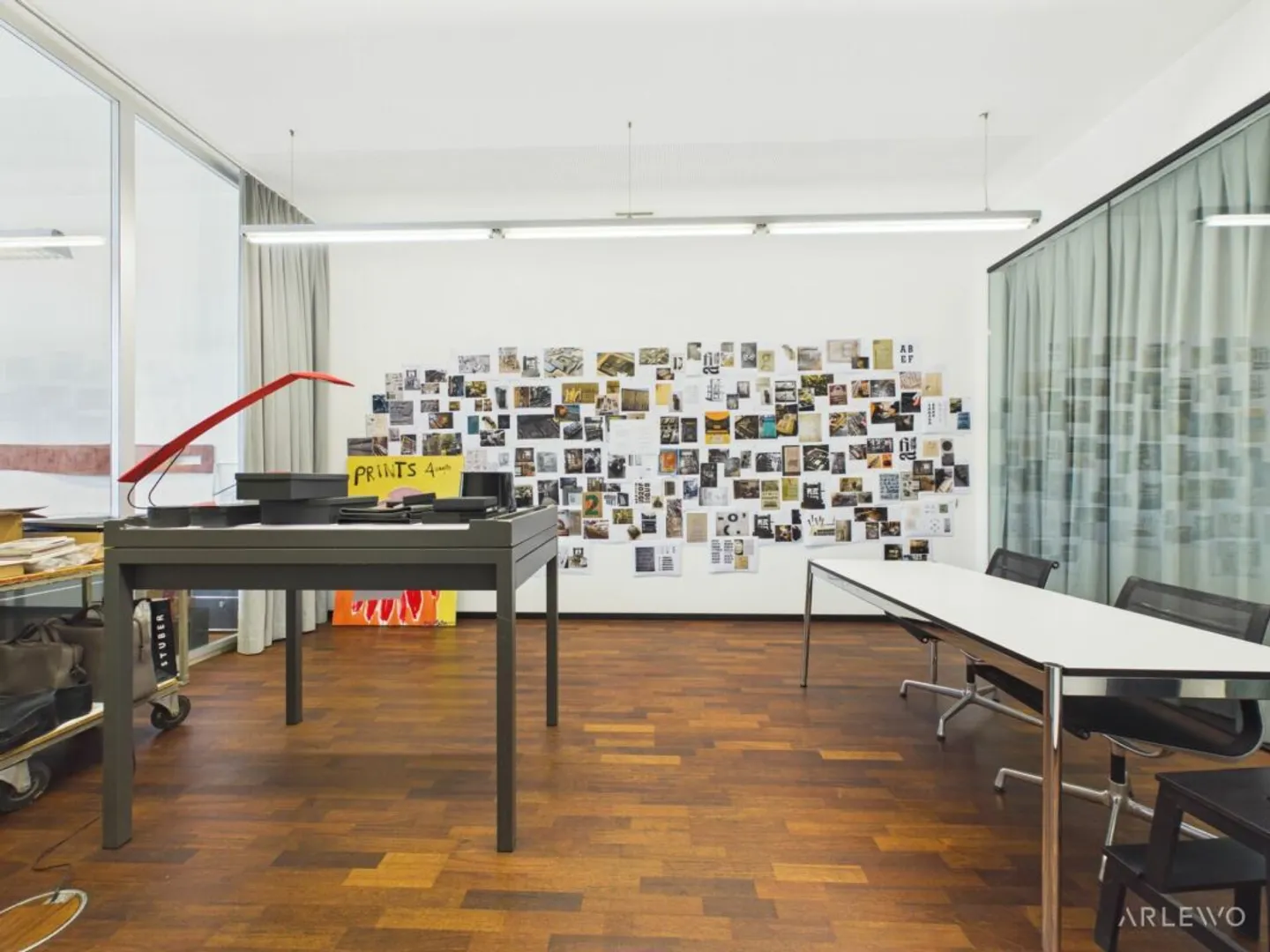 Modern Work Environments for Innovative Companies - Photo 6 of 13