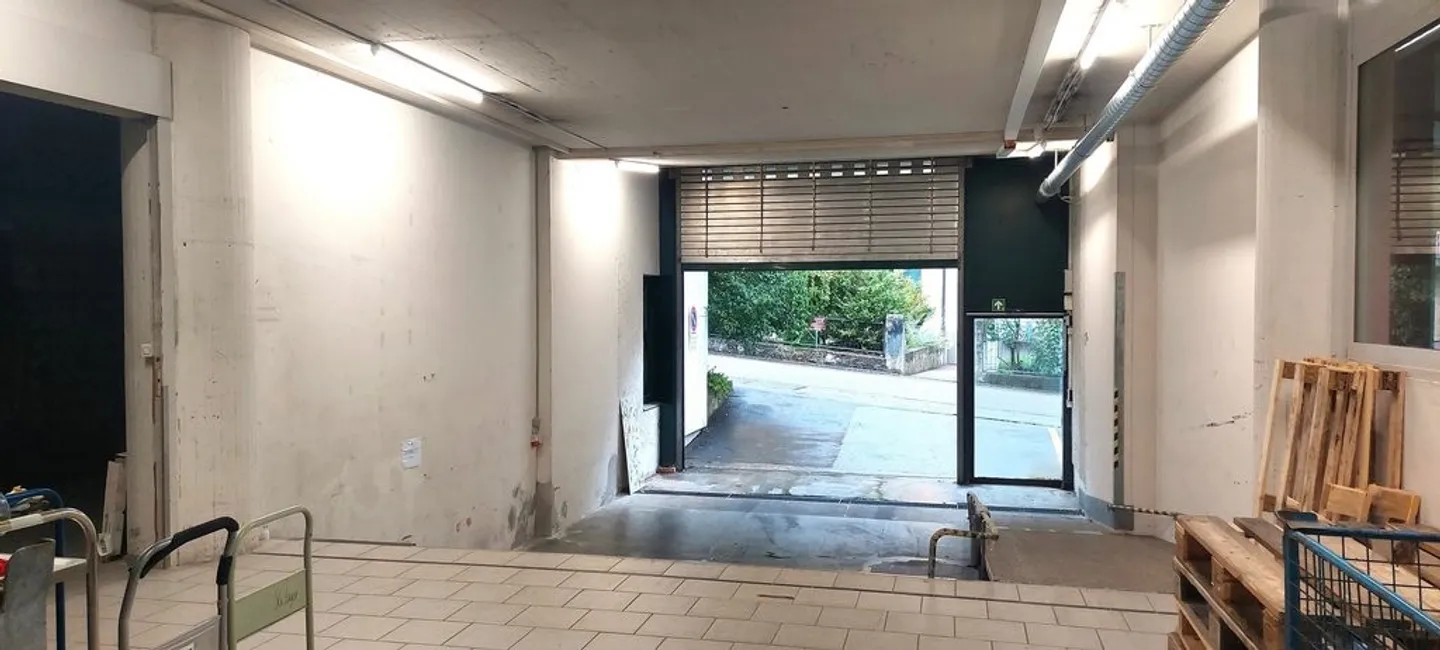 Lagerraum mit Zufahrtsrampe à 175m2 - Foto 3 von 6