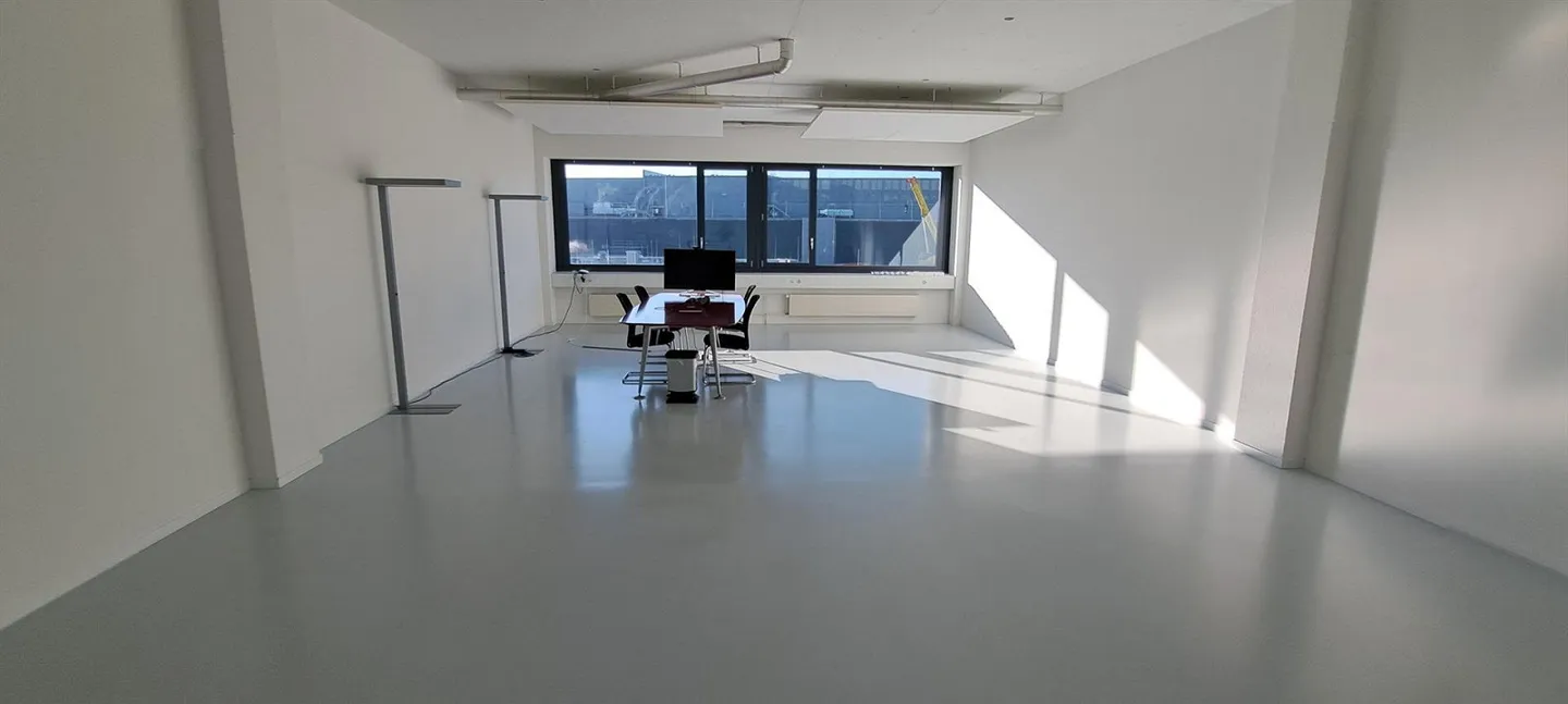 Modernes Büro in Rümlang - Foto 1 von 7
