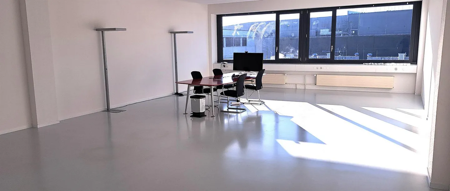 Modernes Büro in Rümlang - Foto 2 von 7