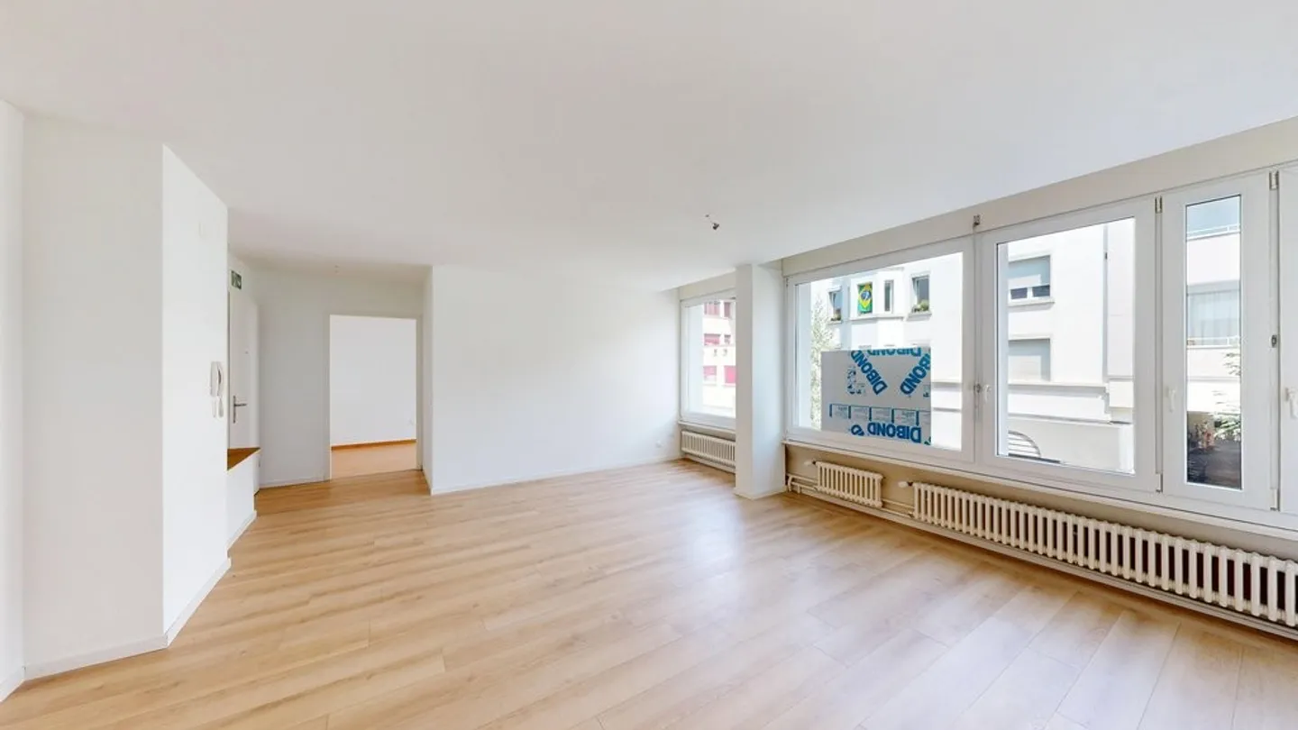 Commercial space in the heart of Rorschach! - Photo 2 of 11